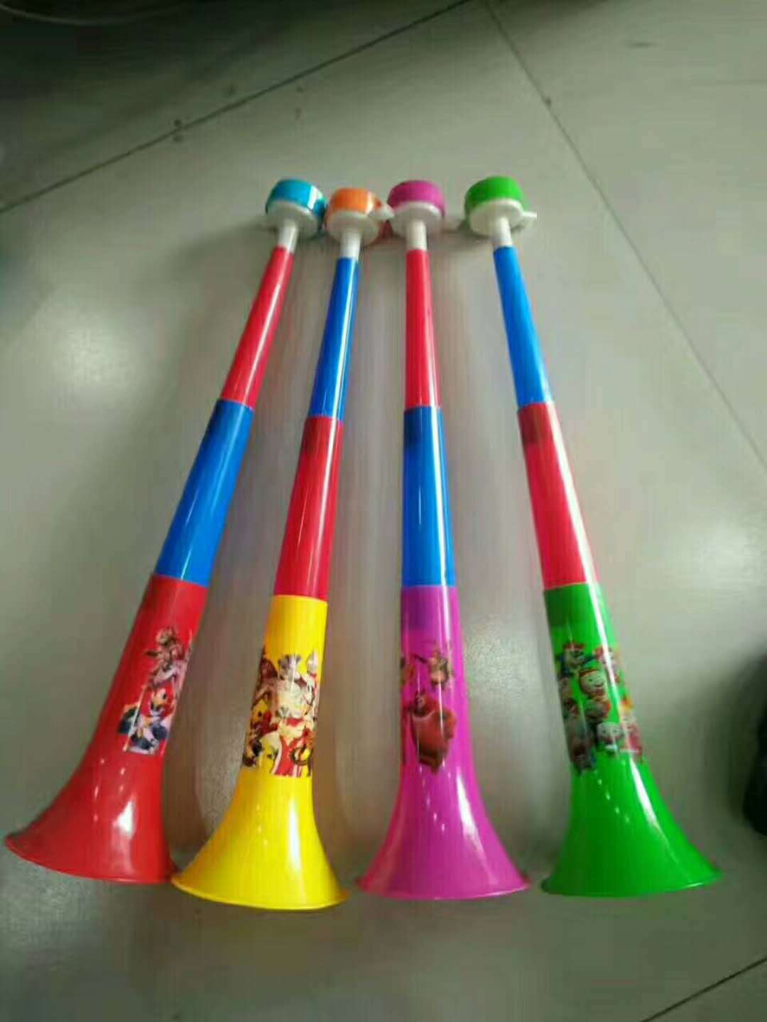 三节伸缩喇叭小球迷助威道具塑料大号喇叭伸缩地摊夜市2元店地推