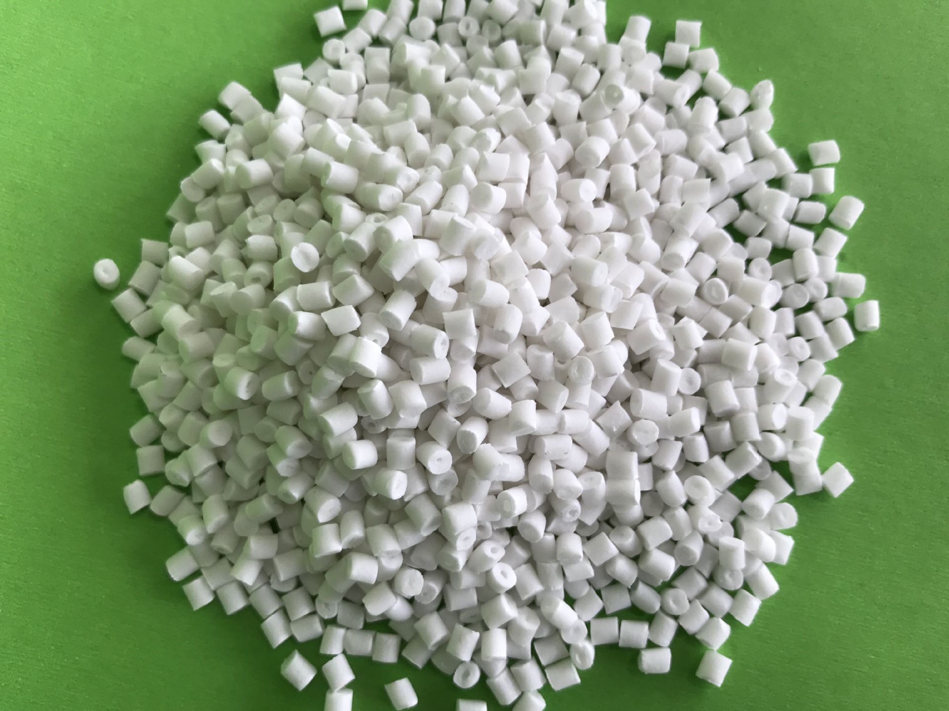定形g20 定形低收缩率 抗翘曲 易注塑易成型 自产改性pom塑料颗粒批发