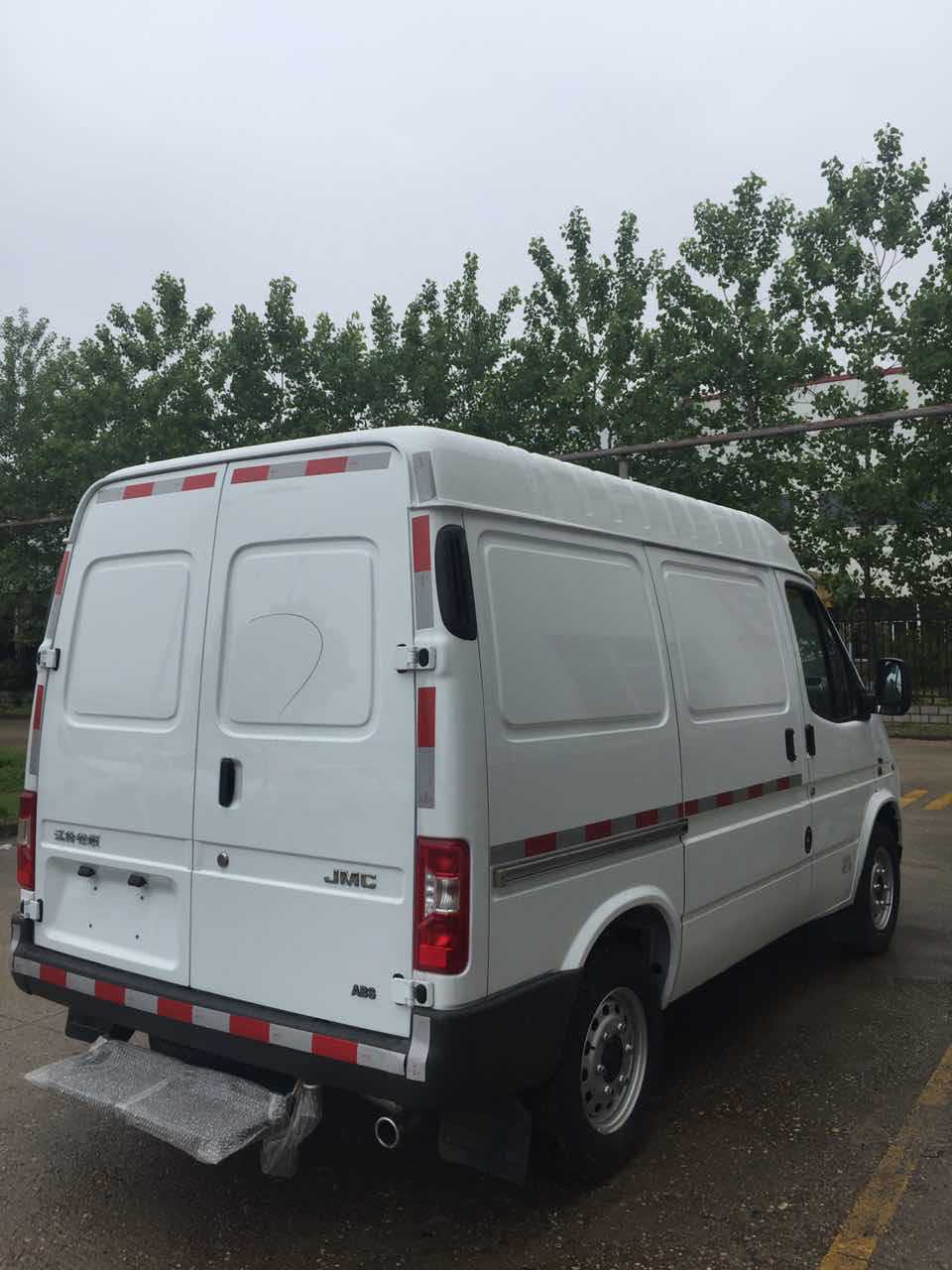 特顺上市了盲窗价格可以哦