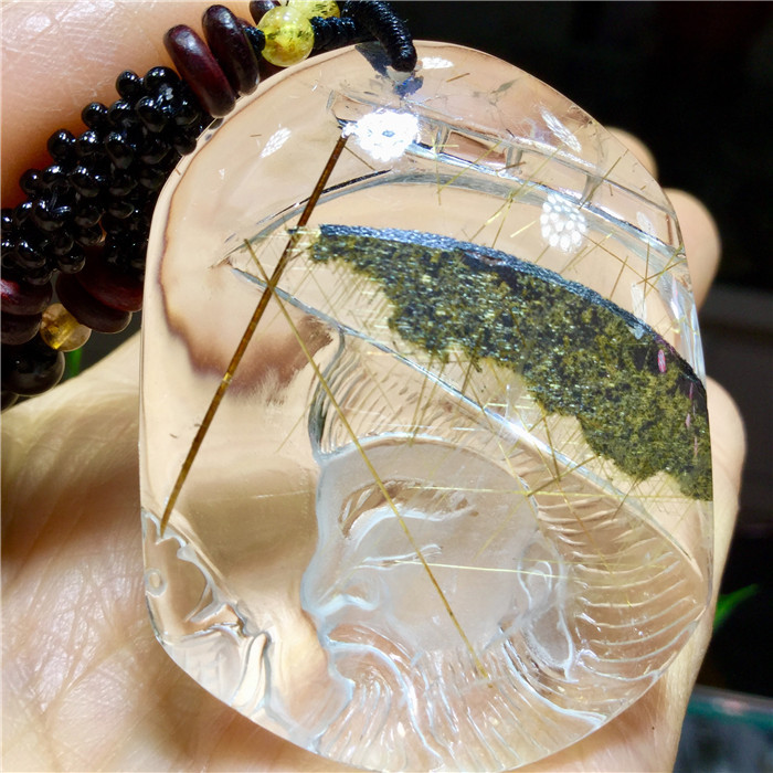 东海水晶天然巴西老矿云母片金发晶俏色巧雕【渔翁垂钓】吊坠