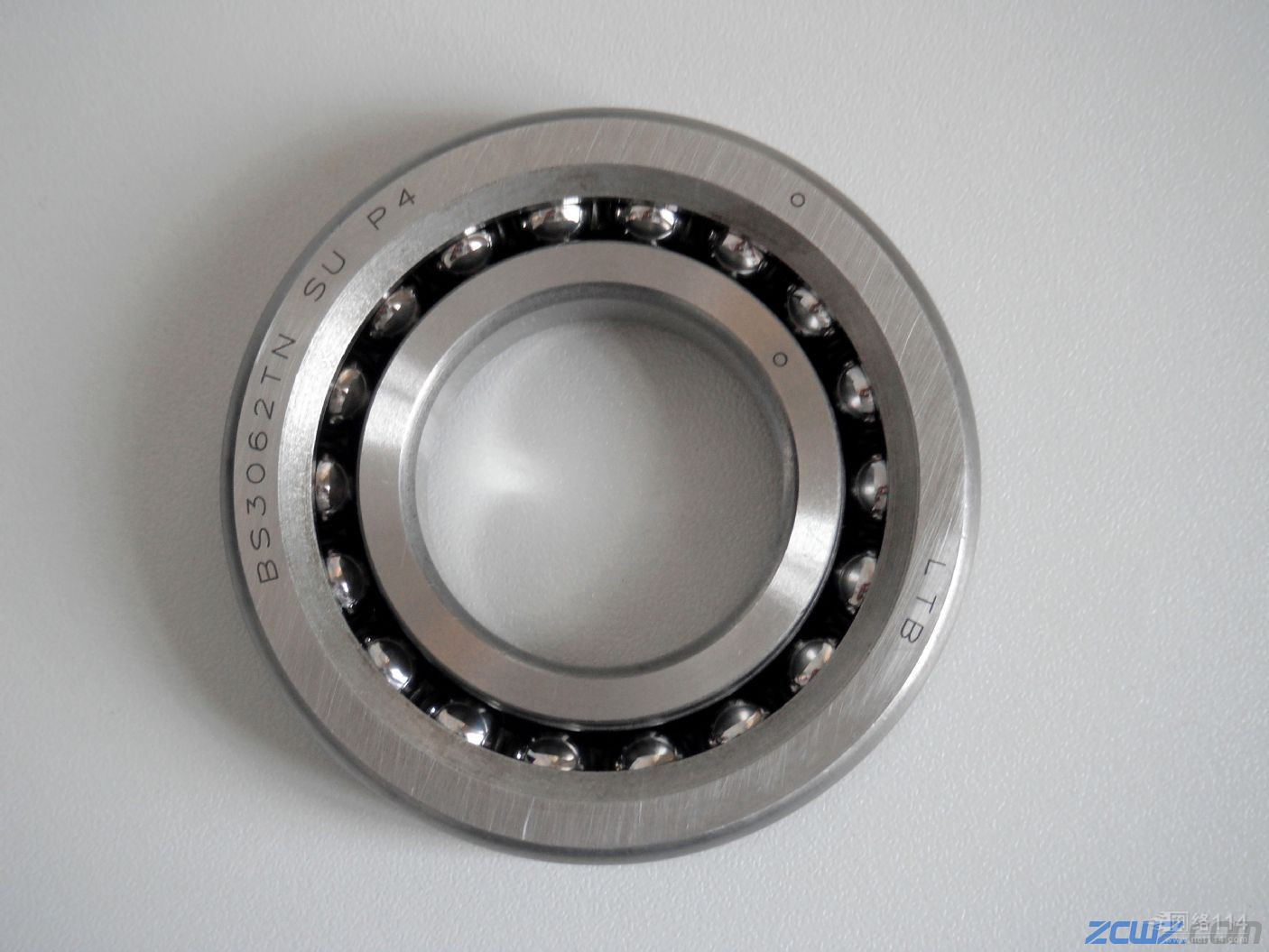 厂家现货原厂六类轴承7026b 7026c六类角接触球轴承7026ac 46126j