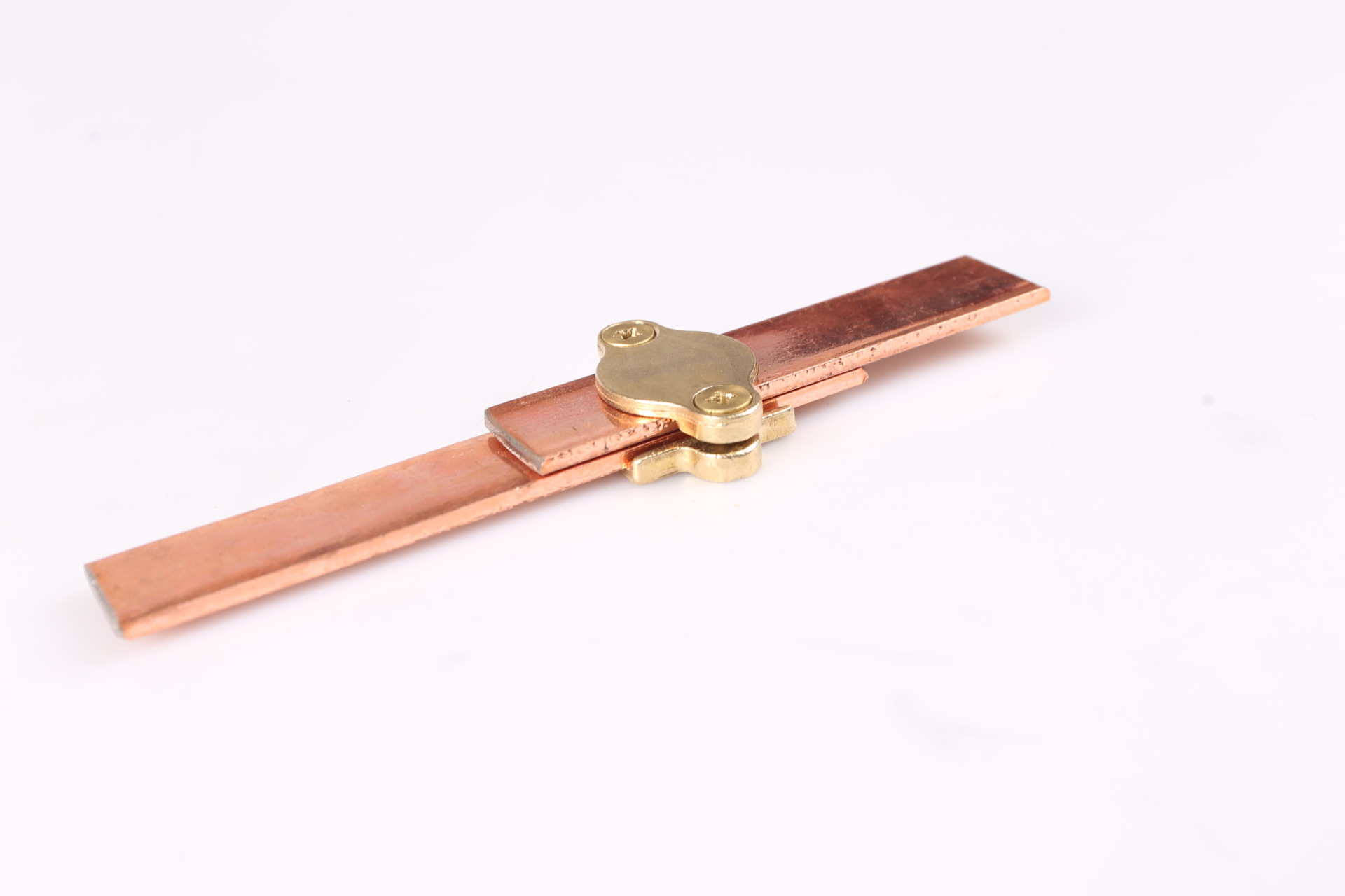 佰利嘉防雷接地线夹批发定制导体连接金具厂家供应