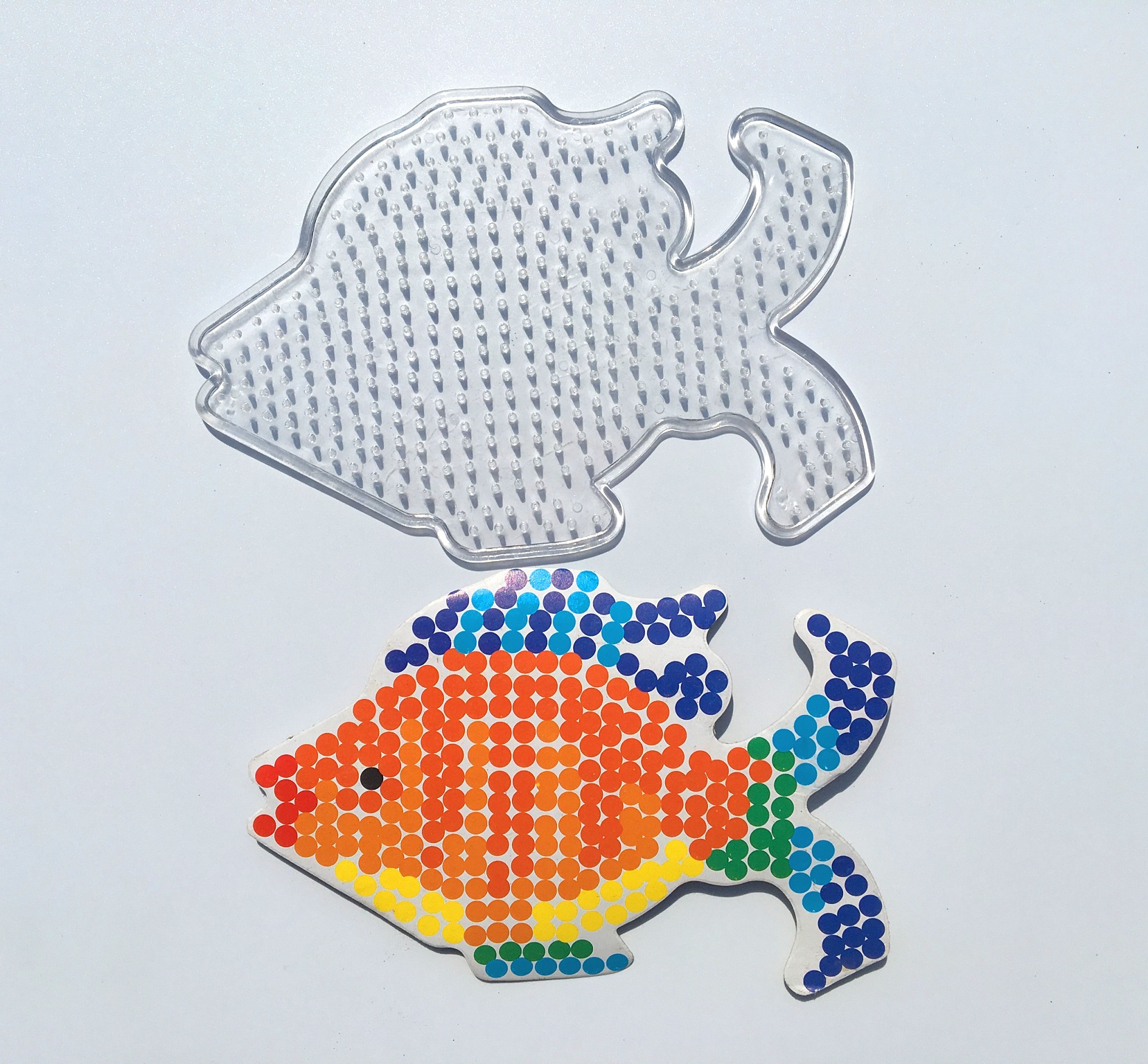 厂家供应5mm拼豆动物模型板 小彩鱼模型拼板 diy小配件