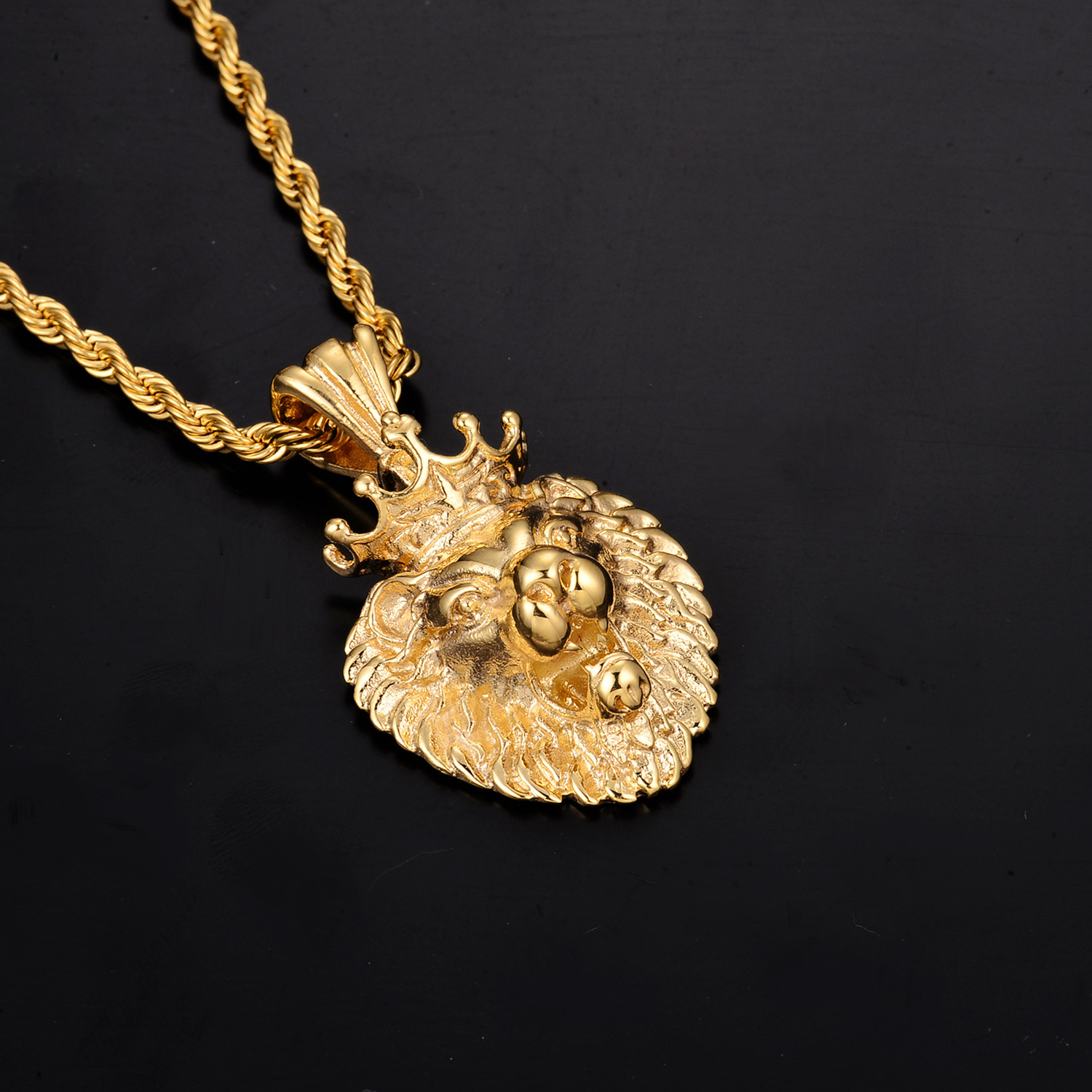 欧美时尚钛钢电镀纯金狮子王吊坠 不锈钢铸造真空镀金狮子王吊牌