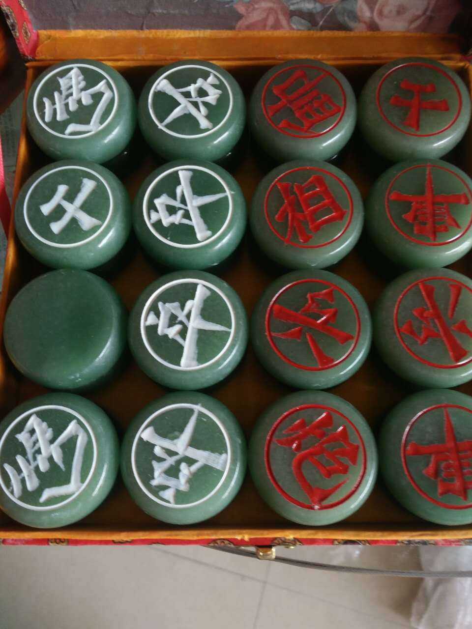 厂家供应东陵玉象棋 东陵石玉石象棋 带棋盘批发