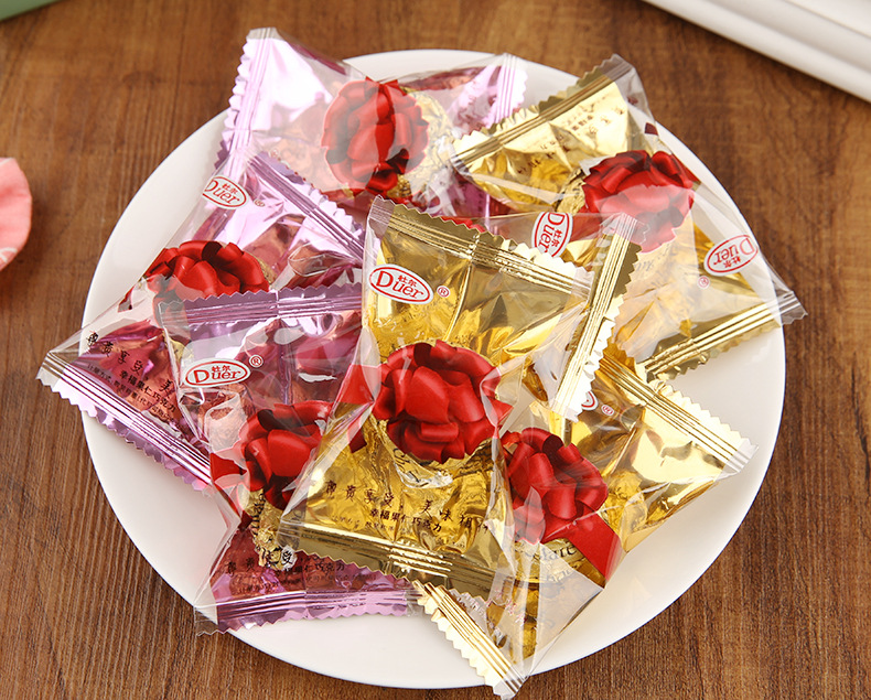 巧克力球休闲零食春节喜糖盒装喜糖批发厂家糖果odm