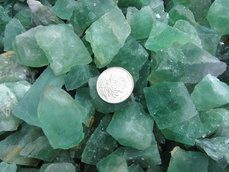 天然水晶绿萤石原石原料切割边角料碎石