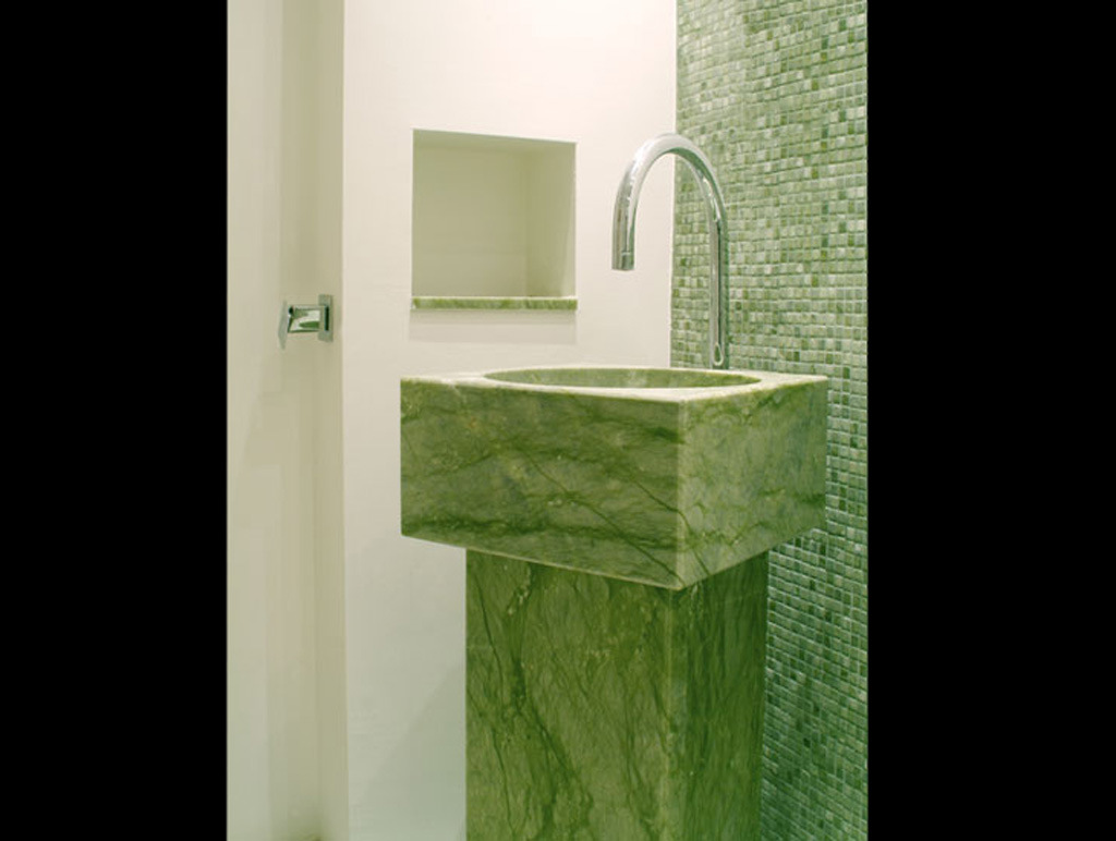 厂家直销 丹东绿大理石 绿色大理石 天然大理石 批发大板 荒料