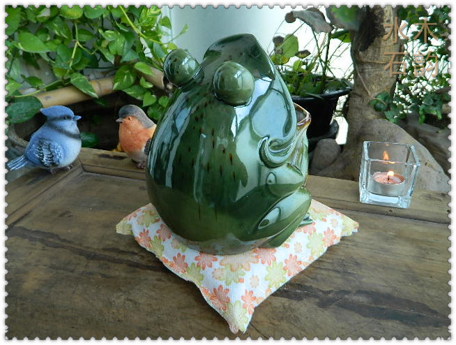 陶瓷工艺品吉祥招财大嘴纳财青蛙收纳罐储蓄桶桌面玄关厨房摆件