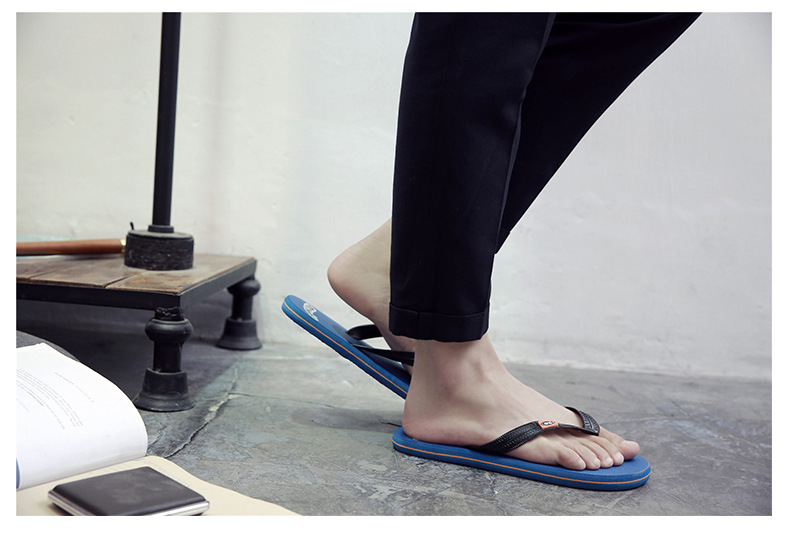 新款男士个性人字拖夏季防滑时尚凉拖夹脚拖鞋男沙滩鞋潮流欧美