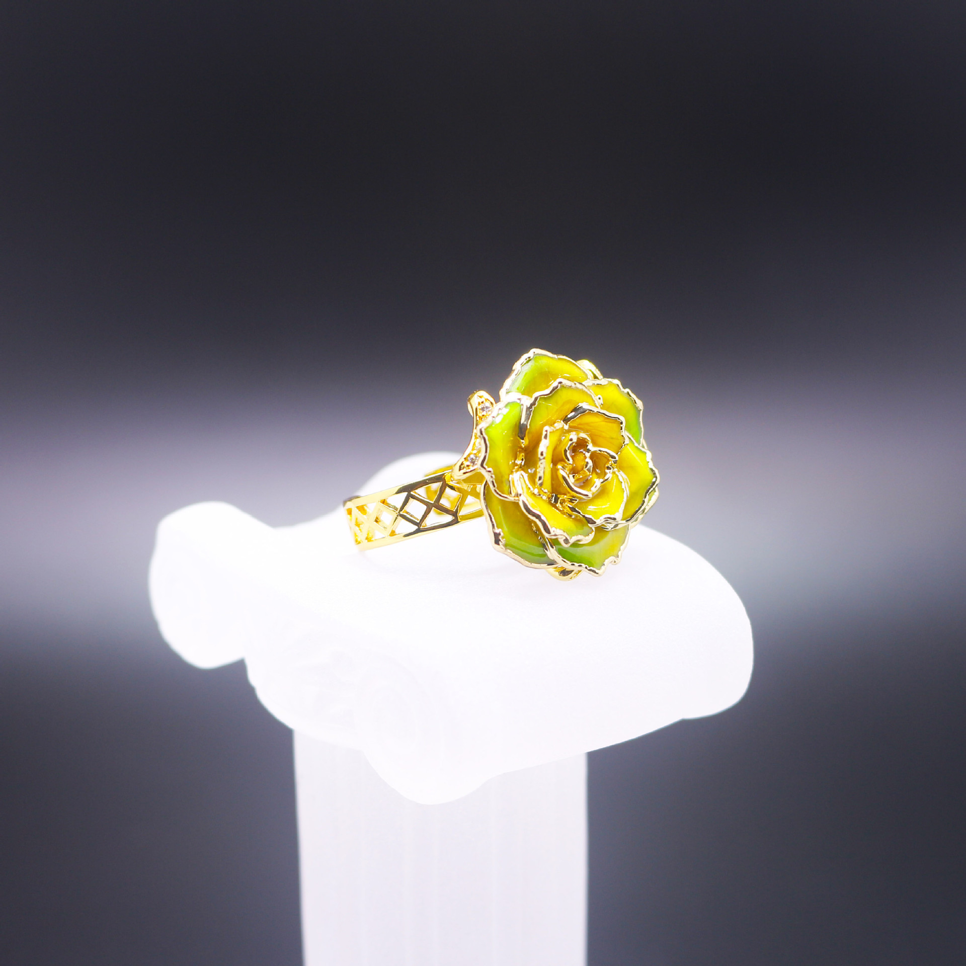 24k镀金玫瑰戒指 真花浸泡 饰品吊坠 沙特阿拉伯戒指