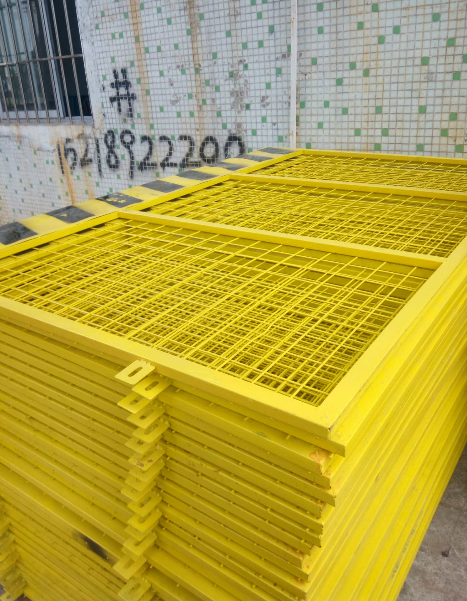 供应商定制金属丝网框 铁丝网 隔离栅护栏网