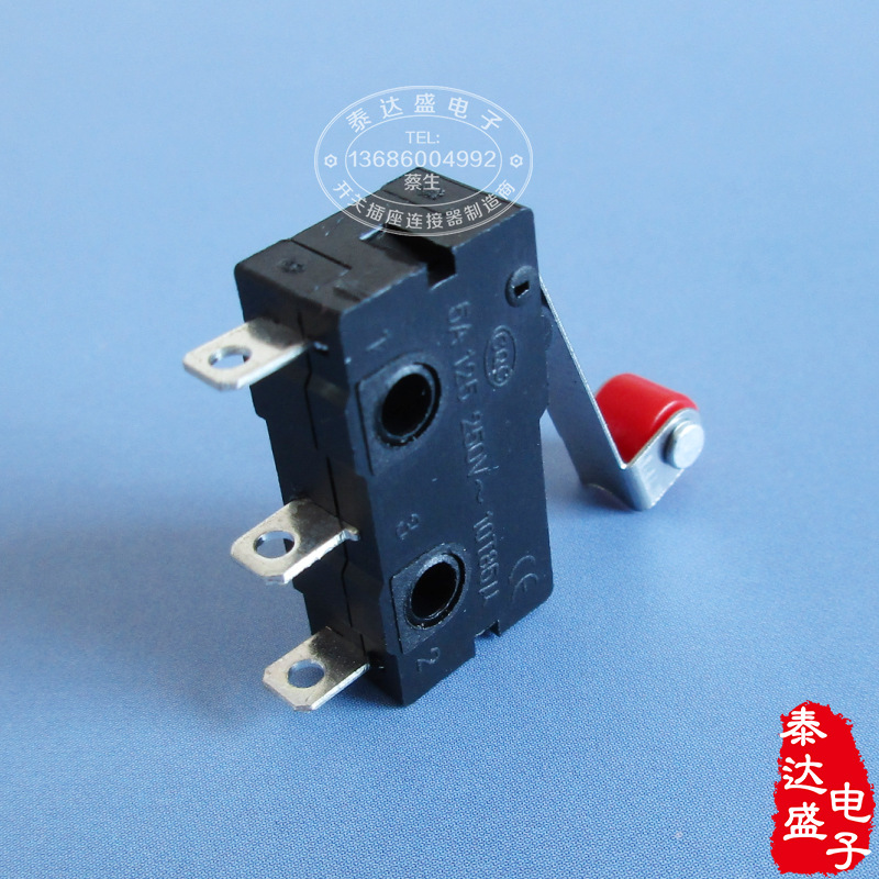 带胶滚轮限位开关 小型三脚黑色压力开关 高寿命微动开关kw12-n