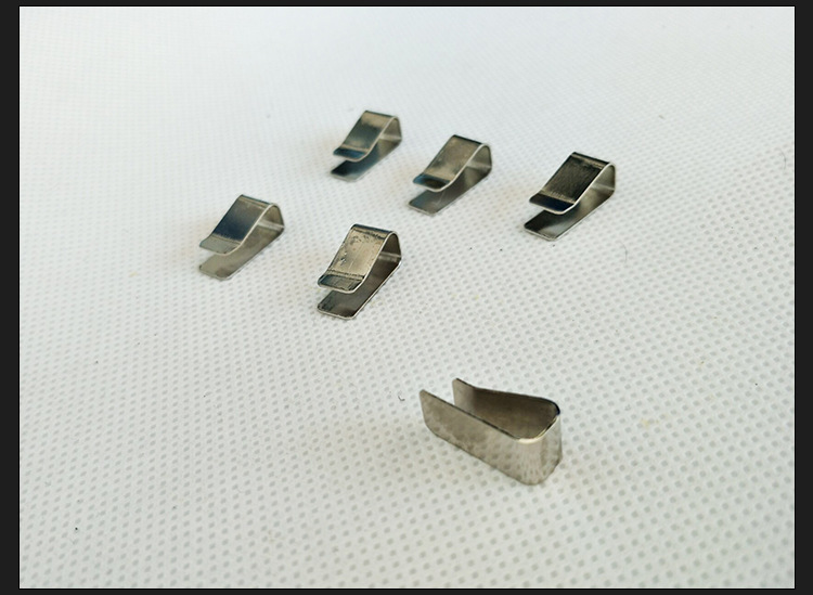 开口卡管片弹簧片猛片带孔卡扣弹片孔固定卡扣片弹簧钢板专业定做