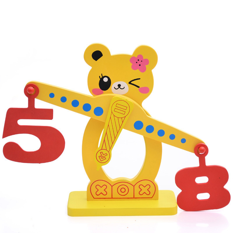 蒙氏教具天平秤浙江益智玩具小熊天平数字和水果木制天平秤