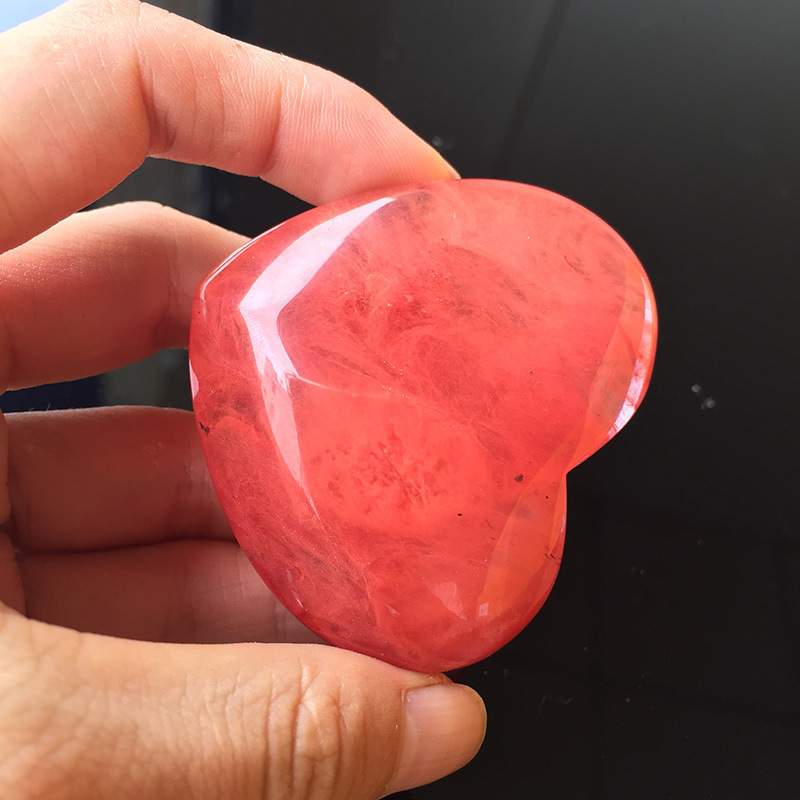 供应西瓜红桃心摆饰 纯手式打磨抛光diy宝石饰品 厂家直销