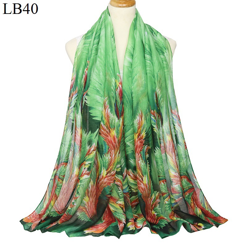 秋冬热销复古民族风围巾女 巴厘纱珊瑚花丝巾 保暖棉麻围巾披肩