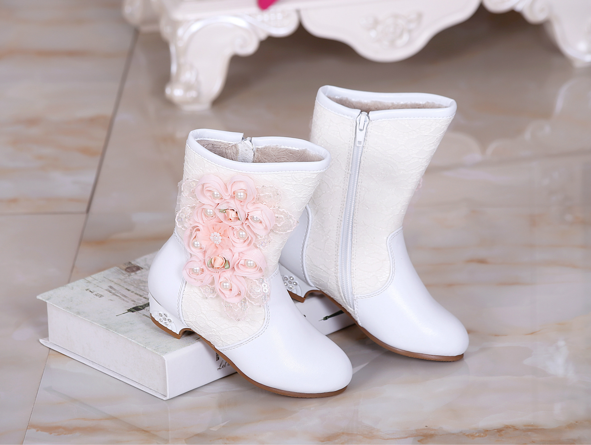 女童高跟长靴白色公主靴加绒秋冬新款中大童女孩花朵靴一件代发