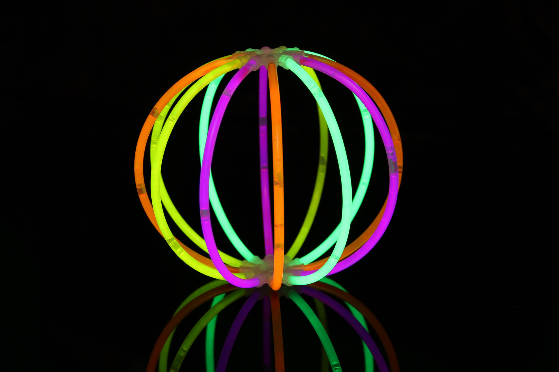 厂家直销夜光灯笼 荧光球 荧光棒造型diy 发光玩具采购价格,怎么样