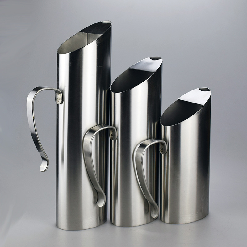 不锈钢分酒器不锈钢扎壶调酒壶卡拉壶酒吧ktv斜口扎壶啤酒果汁壶