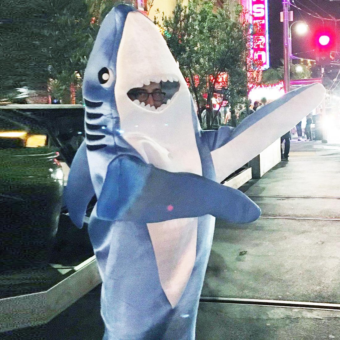 行走鲨鱼扮演服装 cosplay鲨鱼道具 成人人偶舞台表演服一件代发