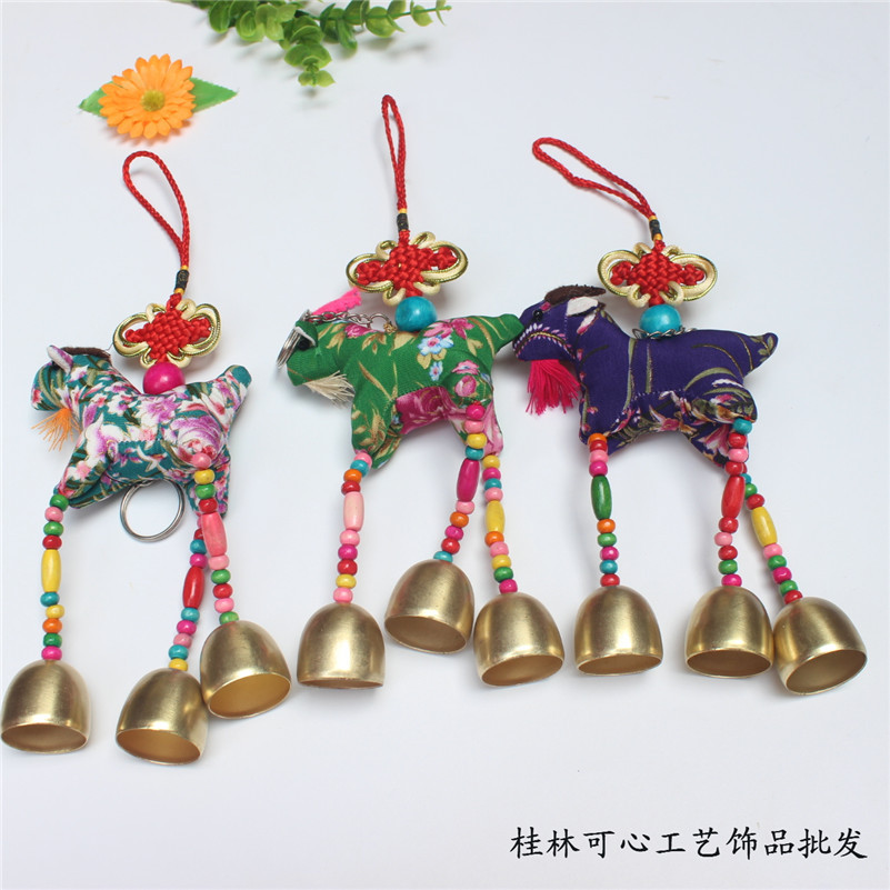 热销风铃 民族风饰品 云南手工布艺铃铛挂件 动物卡通羊风铃批发