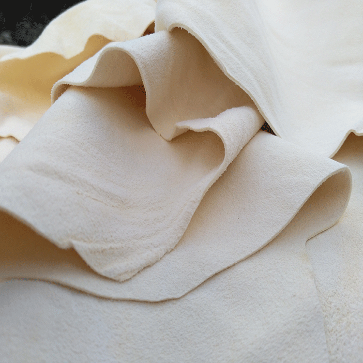 鹿皮擦车巾天然鹿皮巾洗车巾吸水洗车羊皮巾鸡皮布真皮抹布60×90