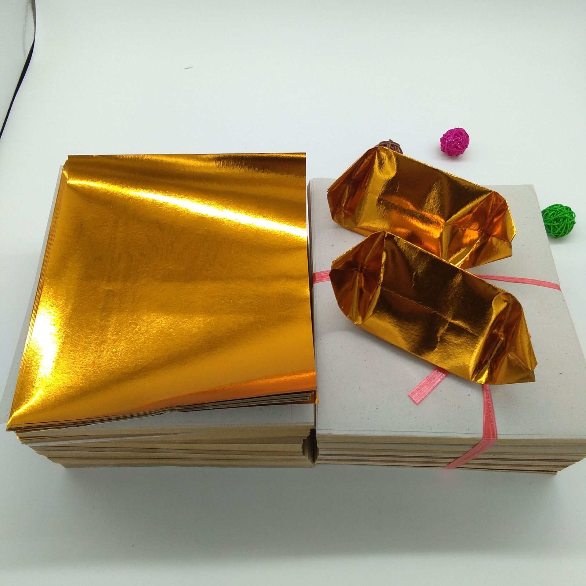 厂家批发金银元宝纸覆膜金箔纸折元宝纸19*22厘米佛教祭祀用品