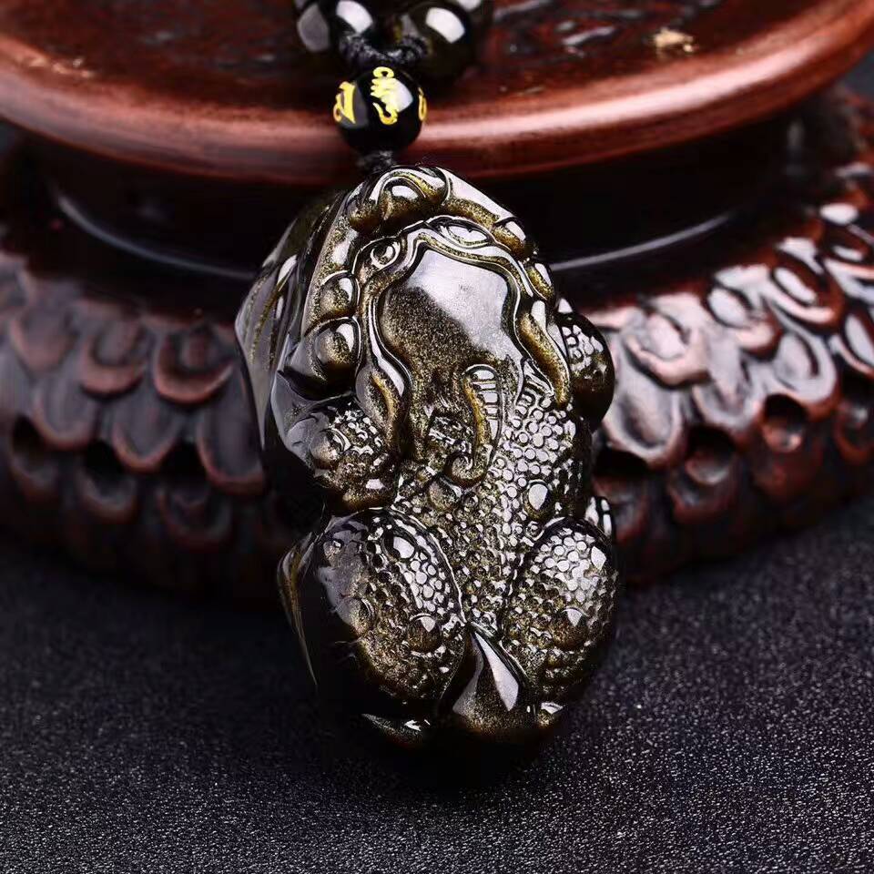 东海水晶厂家低价促销天然金曜石点点麻点貔貅吊坠项坠饰品批发