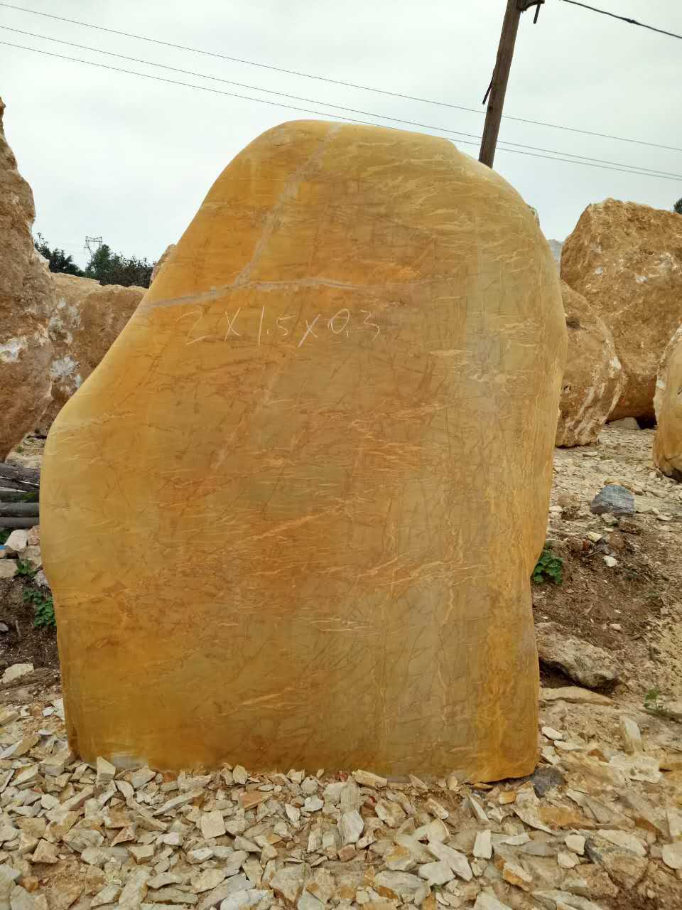 黄蜡石厂家-英德发货石头雕刻-黄蜡石刻字原石-英德刻字石价格