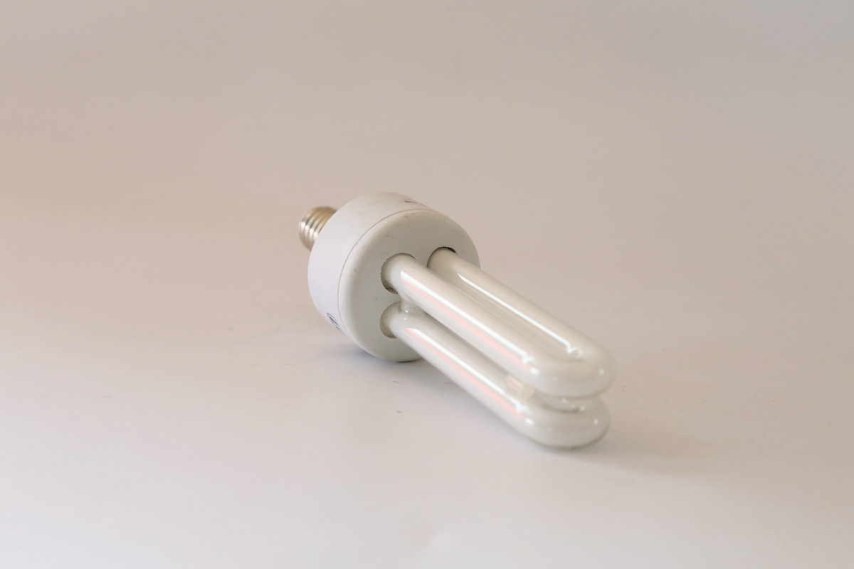 海宁厂家供应2u节能灯 u型节能灯 led节能灯泡 家用照明灯泡