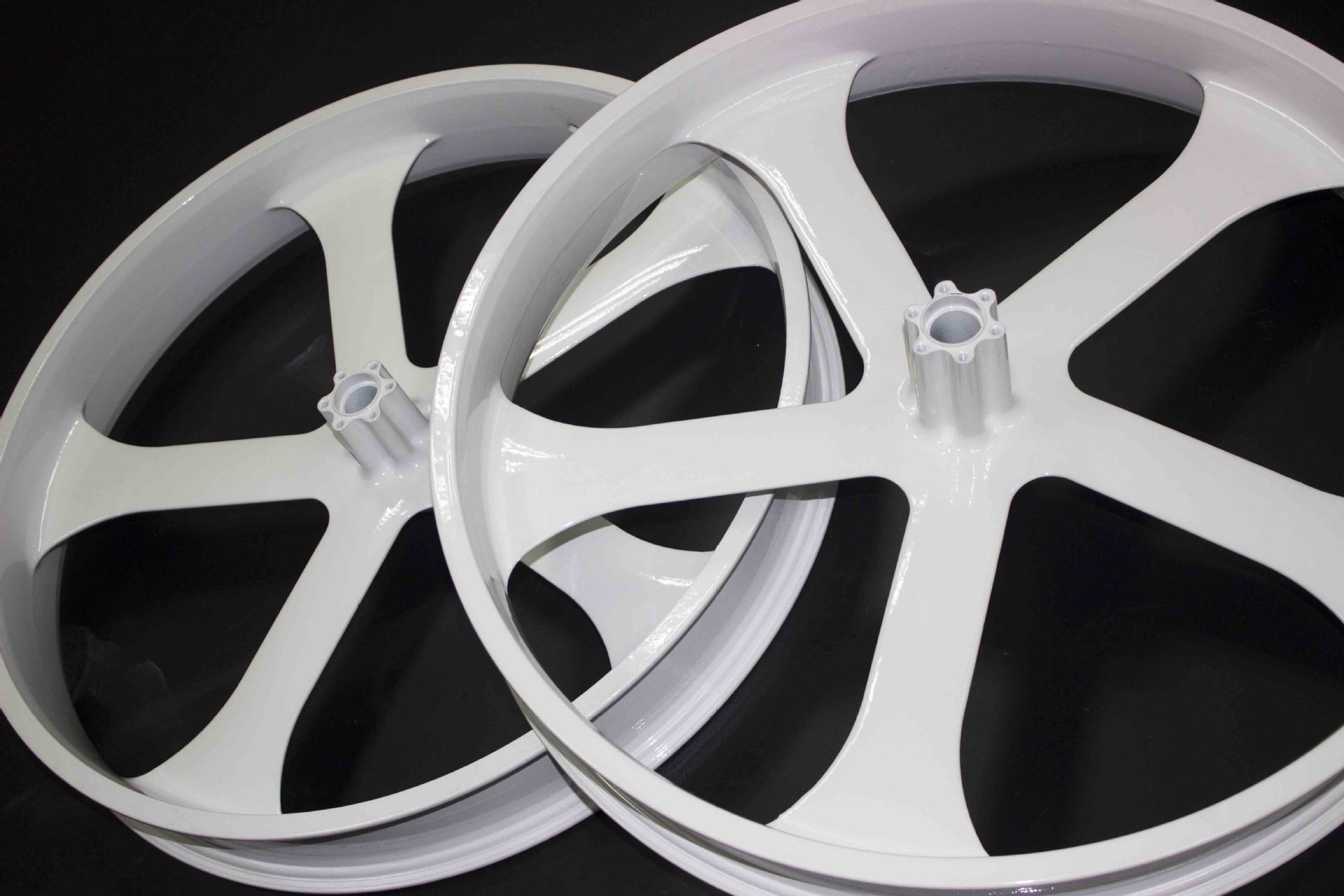 厂家批发26寸镁合金一体轮 雪地车车轮轮毂 现货 配套