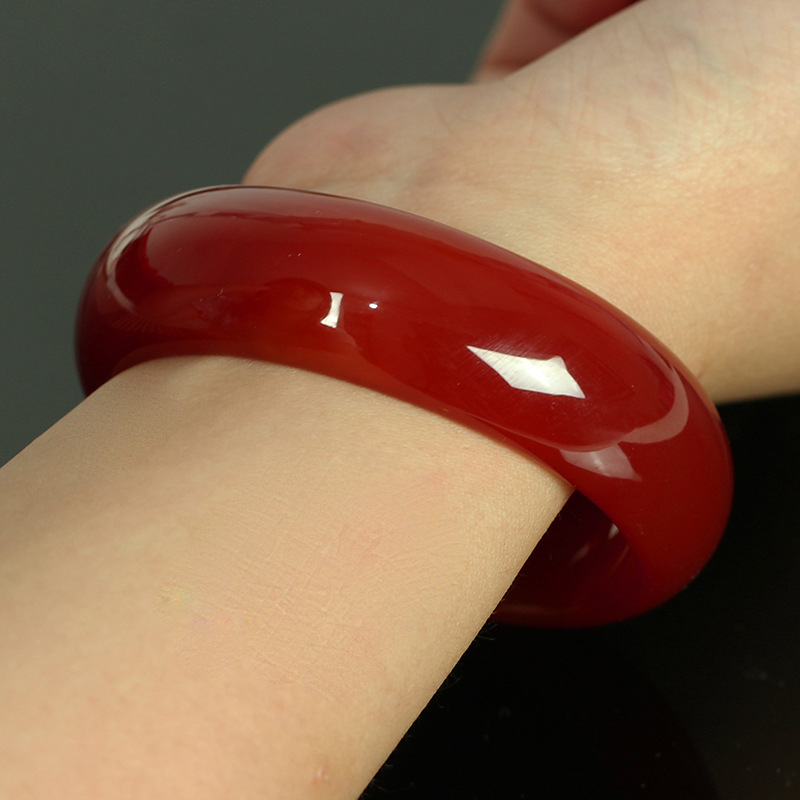 玉器工艺品巴西红玛瑙手镯女款本命年玉石玉髓玉镯子饰品
