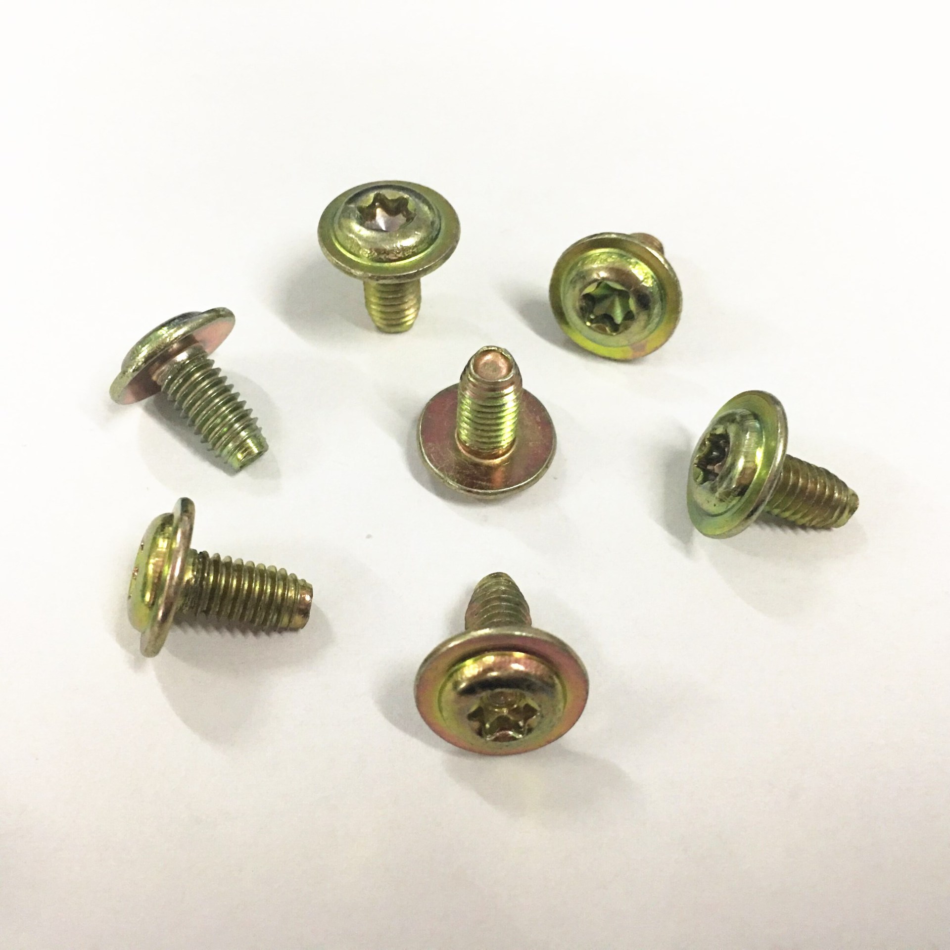 自攻螺钉_内三角牙螺钉 盘头带垫自攻锁紧螺钉 - 阿里巴巴