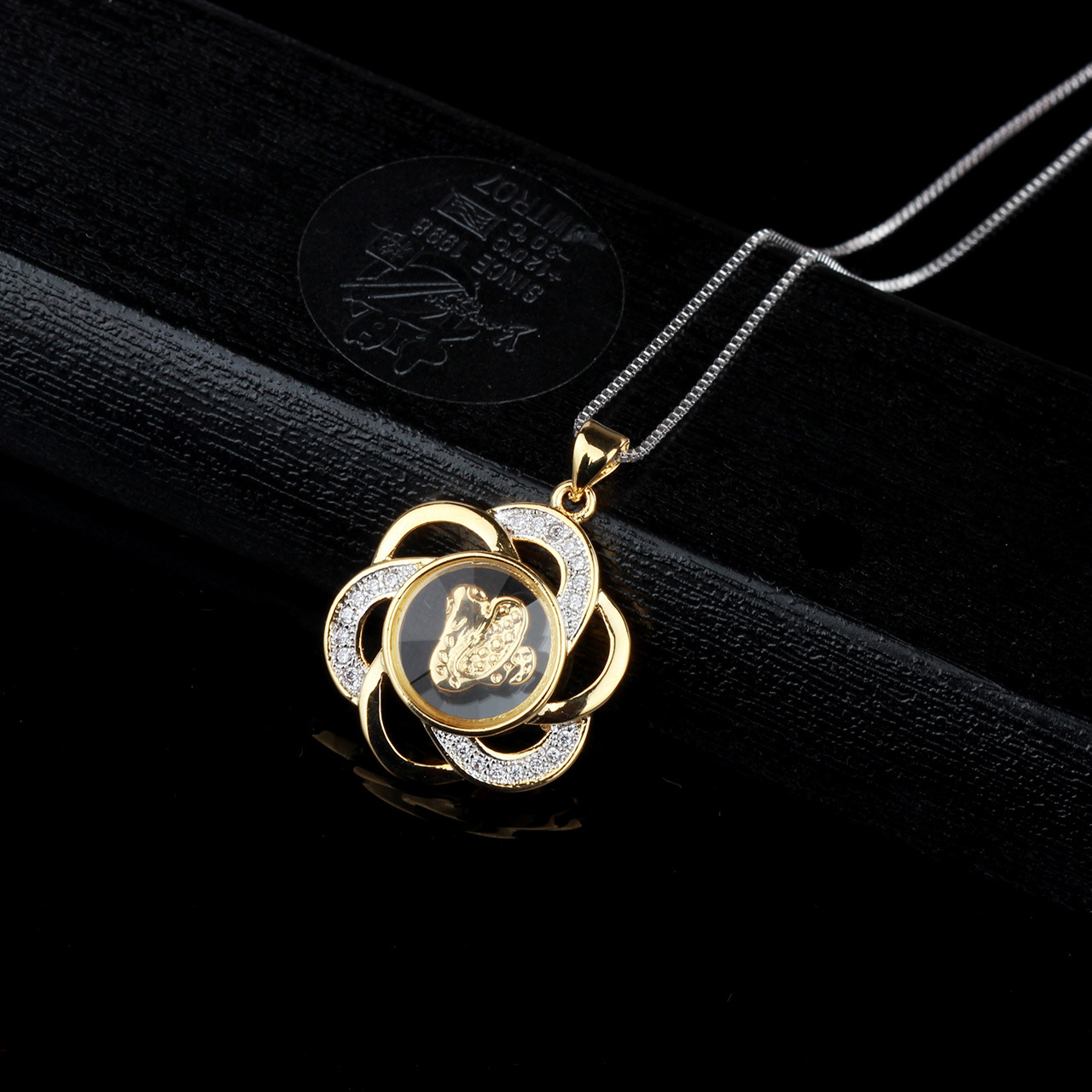 香港澳门旅游 十二生肖时来运转项链 镀黄白金玫瑰金锁骨链 批发