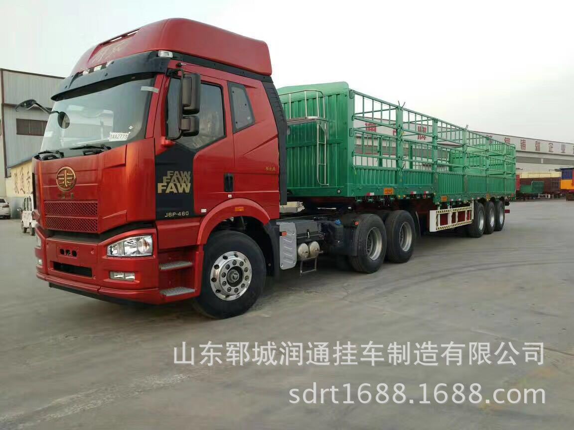 厂家直销梁山挂车厂可办理低首付贷款购车解放车头带13米半挂车