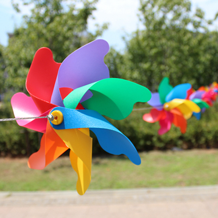 厂家直销七彩塑料风车串 气氛布置活动串式风车儿童玩具户外装饰