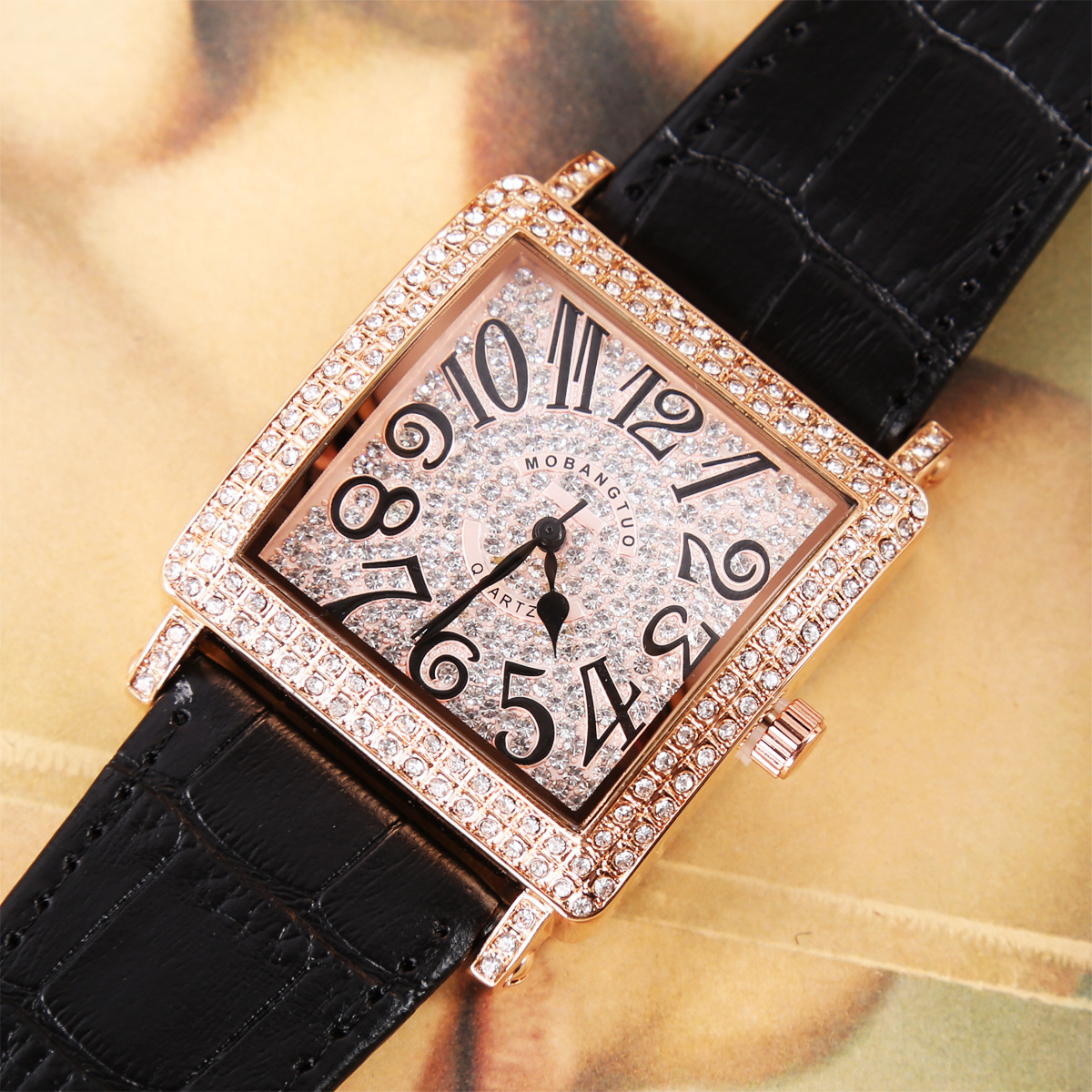 时尚方形女手表 满钻玫瑰金女表 数字刻度百搭时装表学生石英腕表