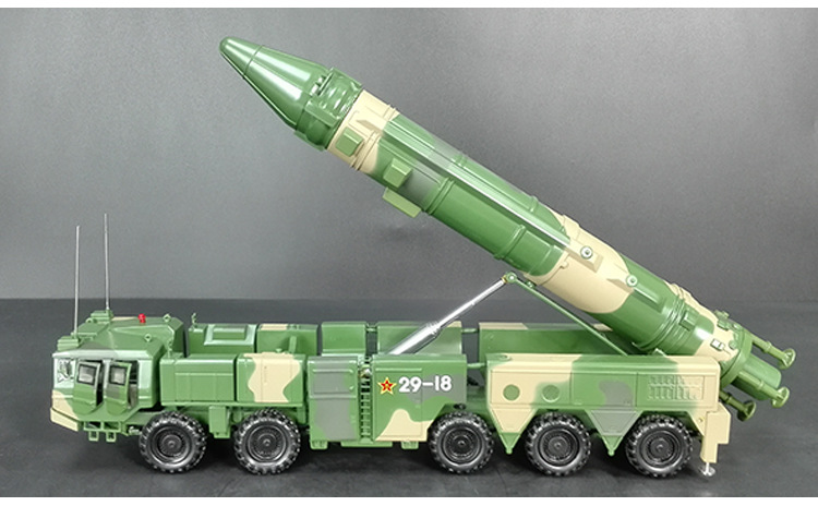 1:35东风21c导弹车模型仿真合金属装甲车军事模型摆件退伍纪念品