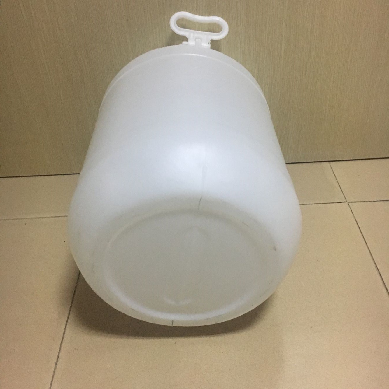 厂家批发大口圆桶10升15升塑料水桶豆腐乳桶酵素桶米桶水桶螺纹盖