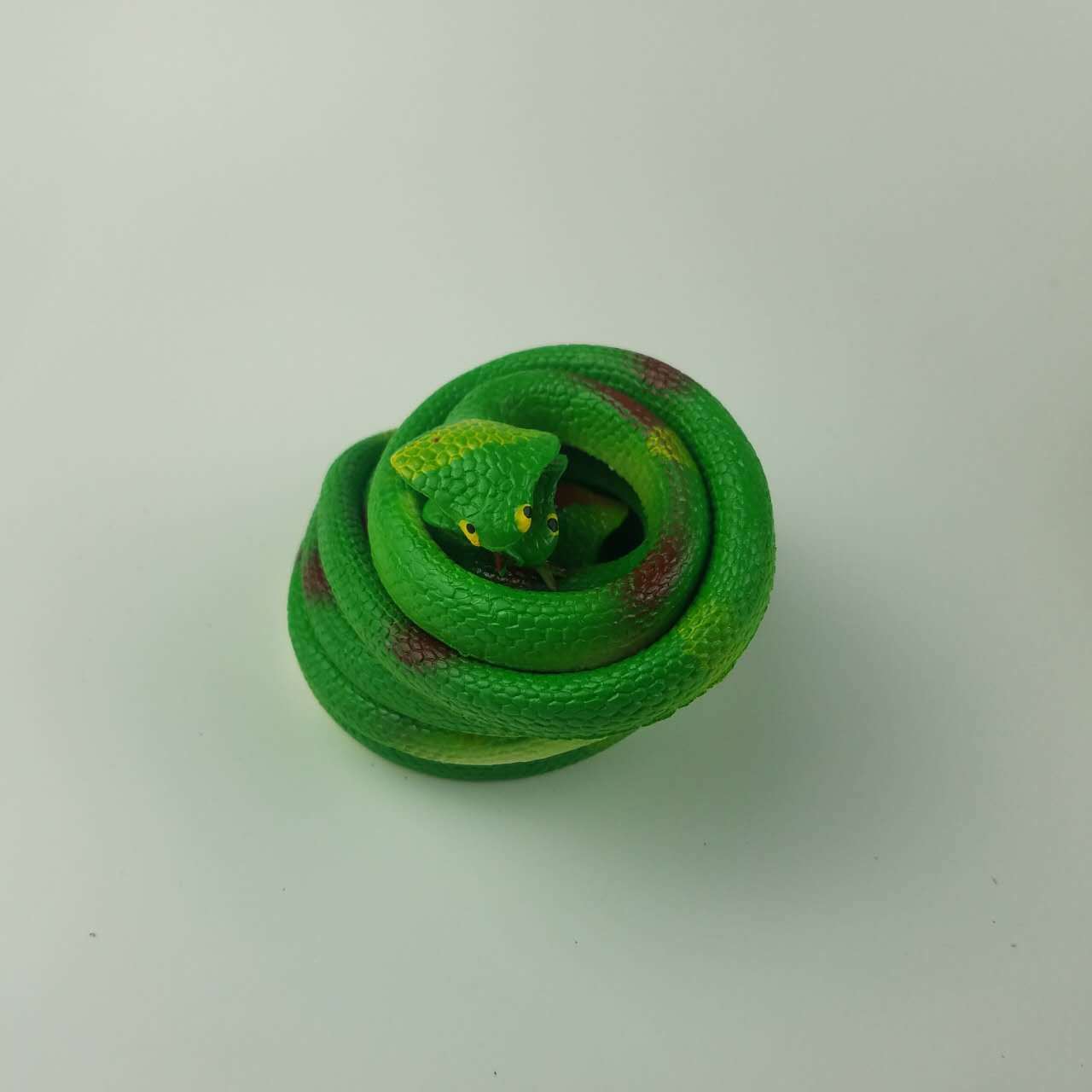 供应橡胶蛇 玩具蛇 景区热卖仿真整蛊玩具 75cm 圆头蛇 创意软橡