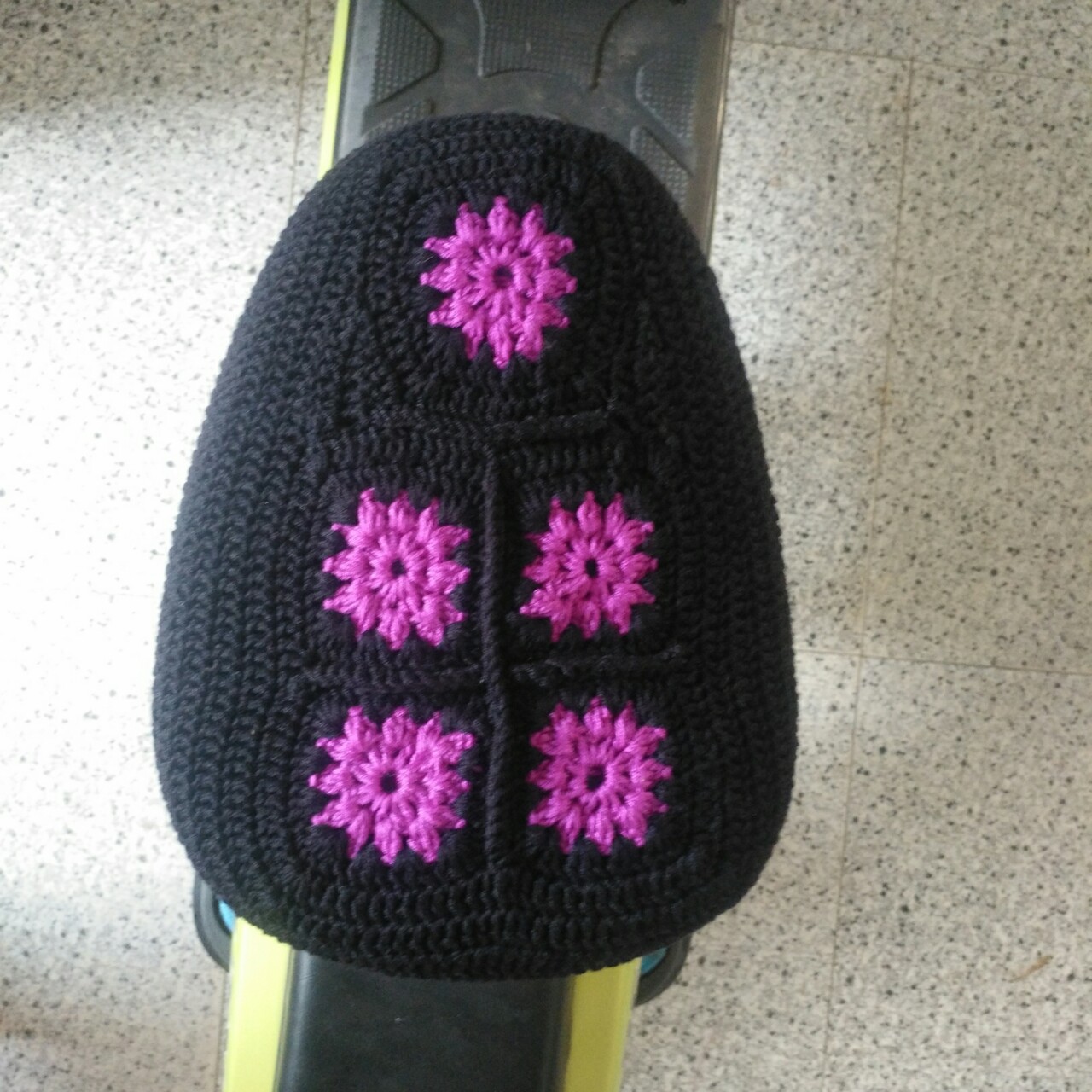 纯棉毛线手工钩编电动车大座套可定做