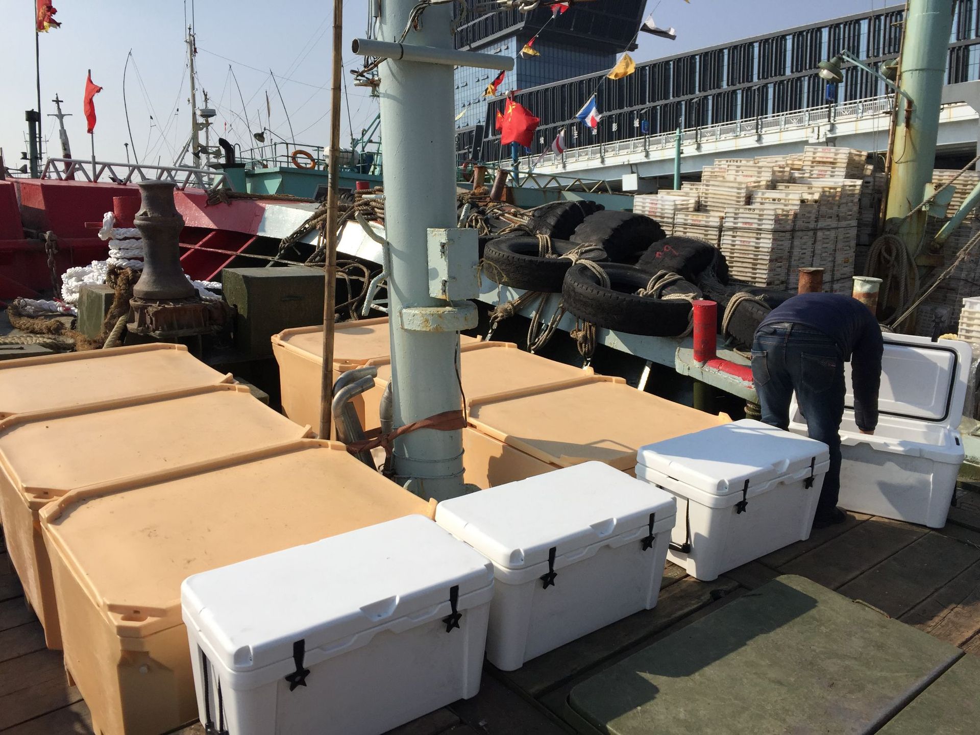 300l水产海产品加工食品周转车间和运输使用保温箱