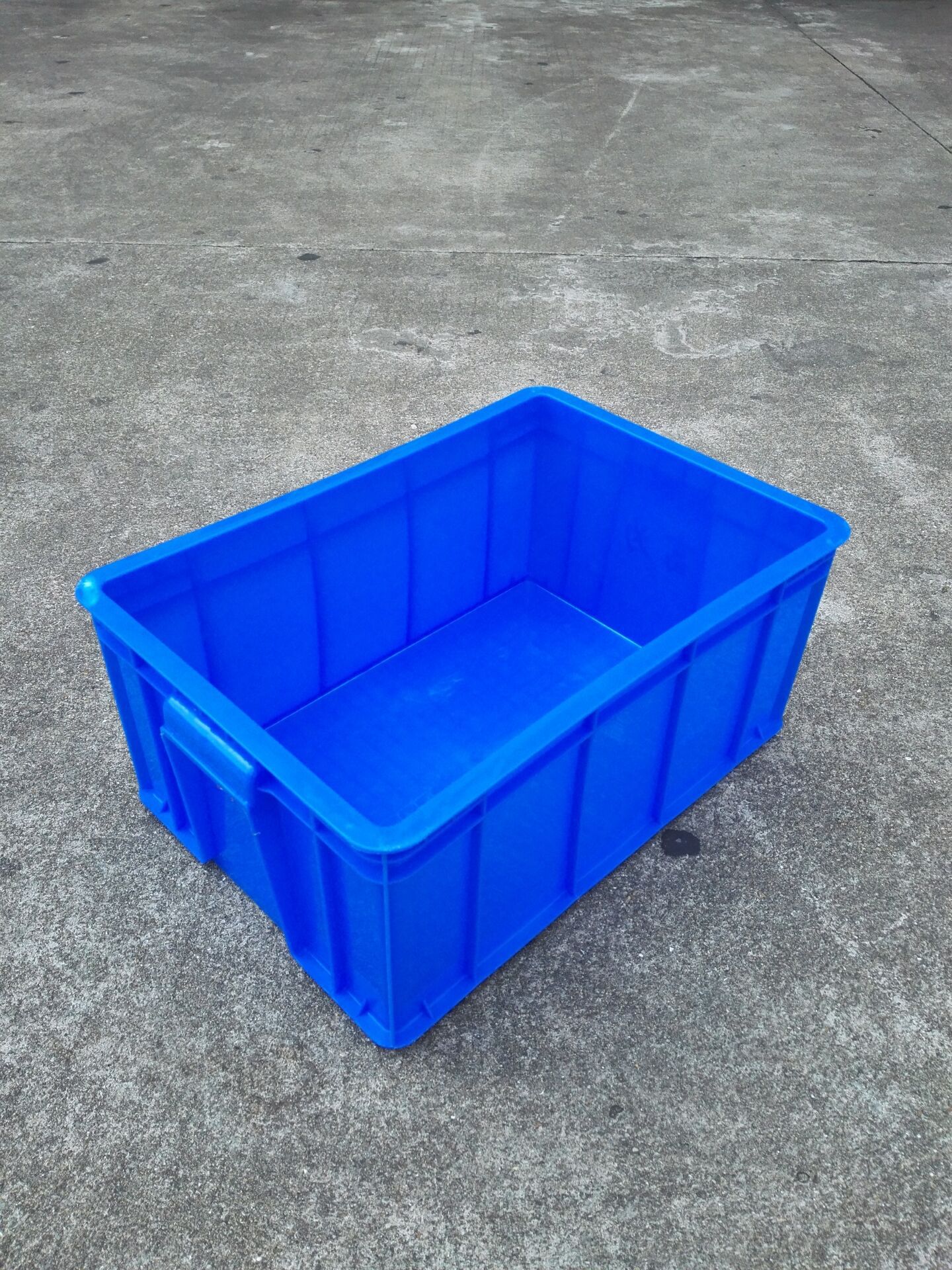 蓝色加厚塑胶周转箱全新原料注塑一体成型塑胶箱龙华塑胶框批发