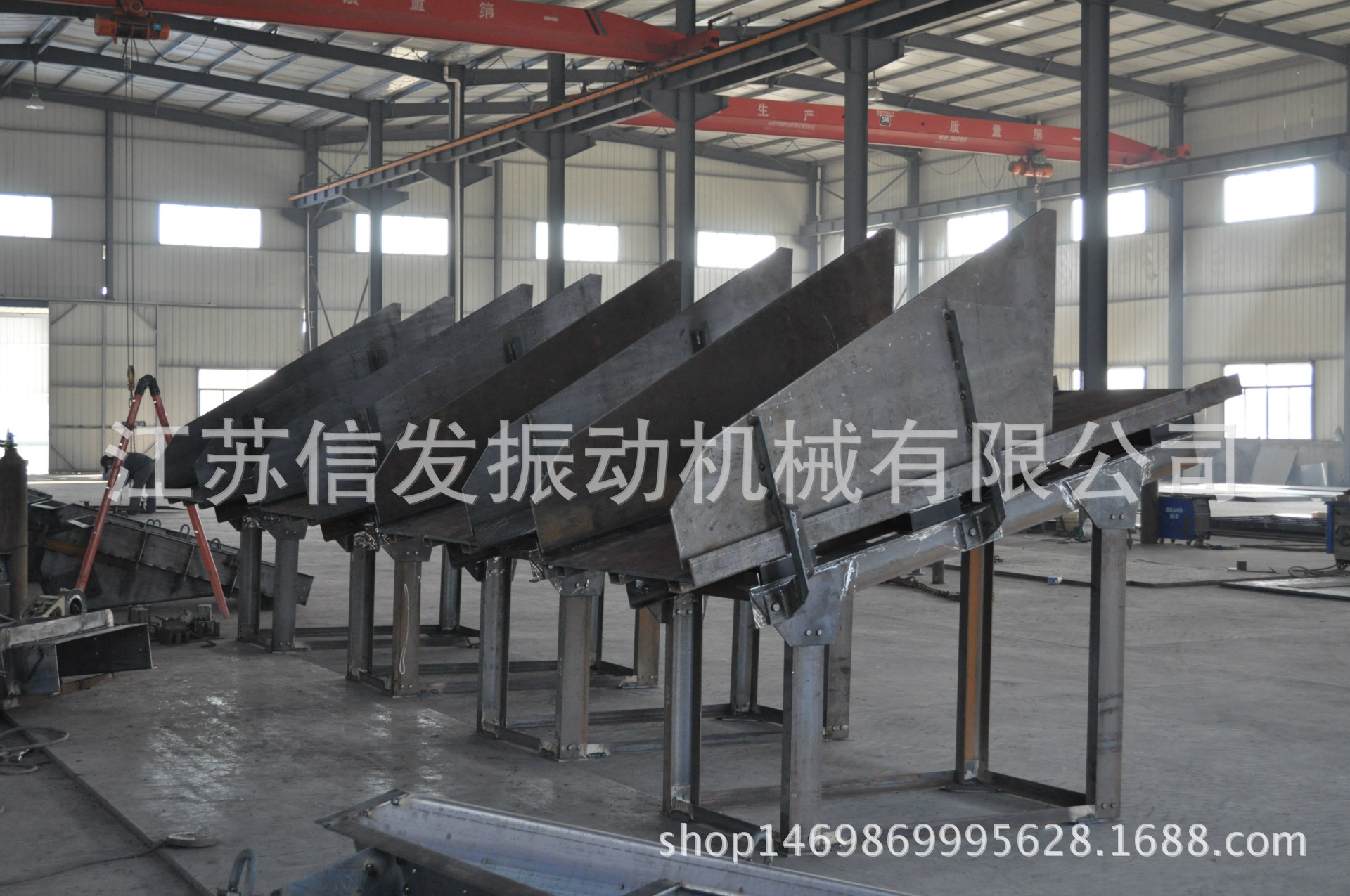 厂家直销zzf dzf振动放矿机价格 振动电机 矿用振动给