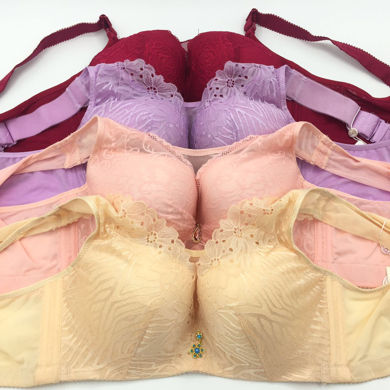 地摊内衣调整型文胸特价无钢圈杂款库存尾货清仓处理批发高档货源