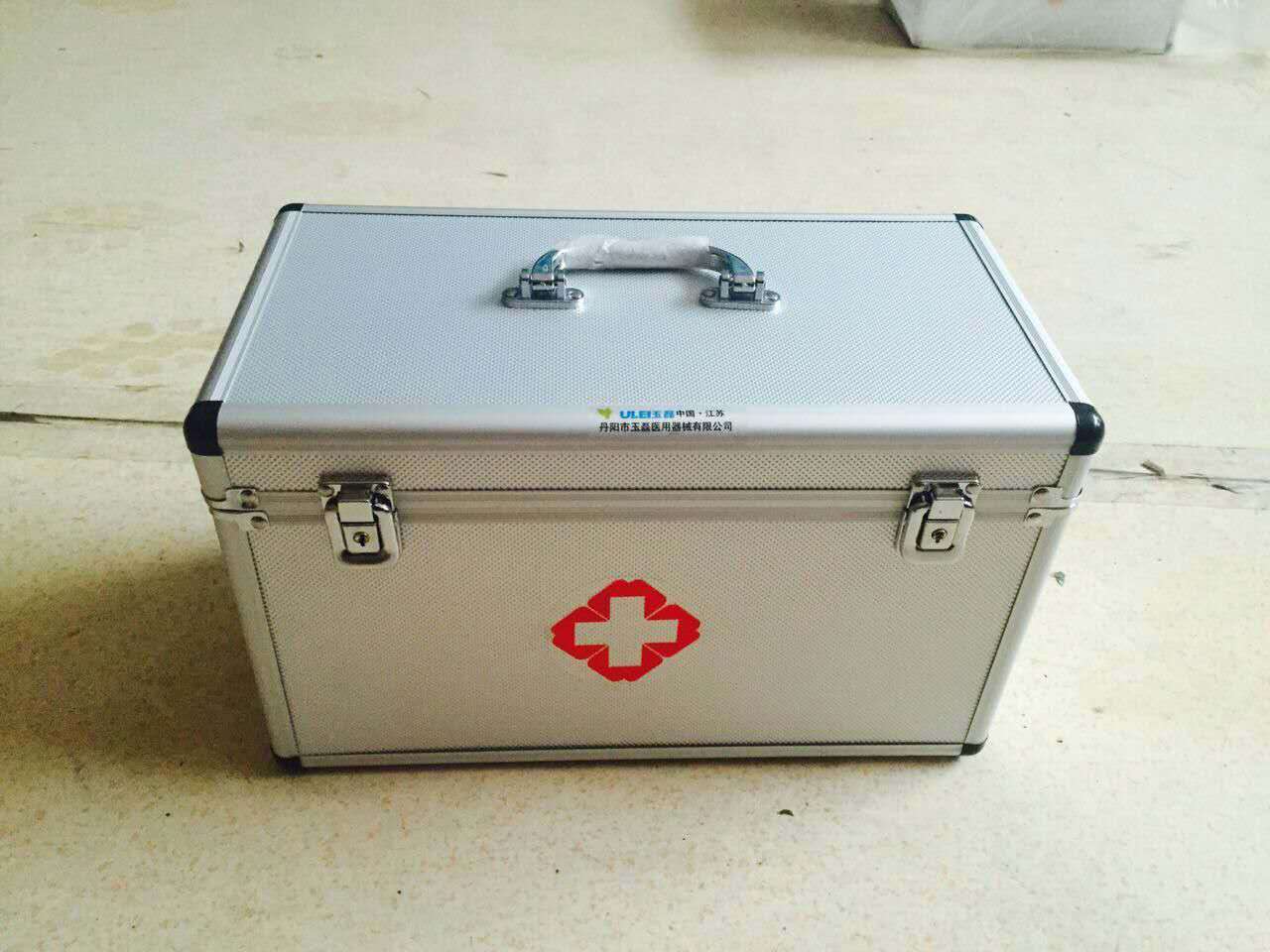 厂家直销新款家用医药收纳铝箱 急救箱出诊箱 常规14寸医用药箱