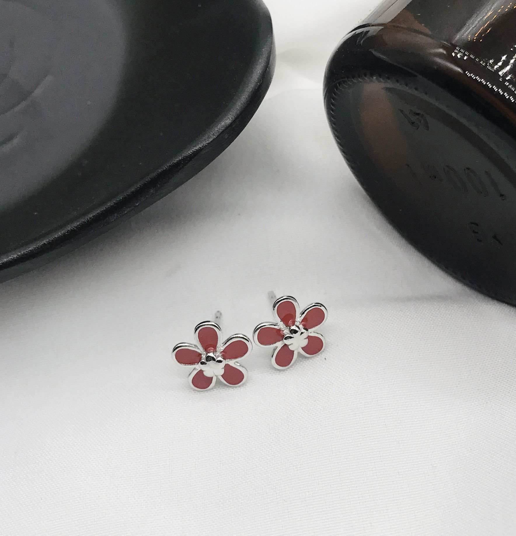 银耳钉女森系甜美滴胶梅花耳钉气质花朵耳钉耳环耳饰品厂家混批