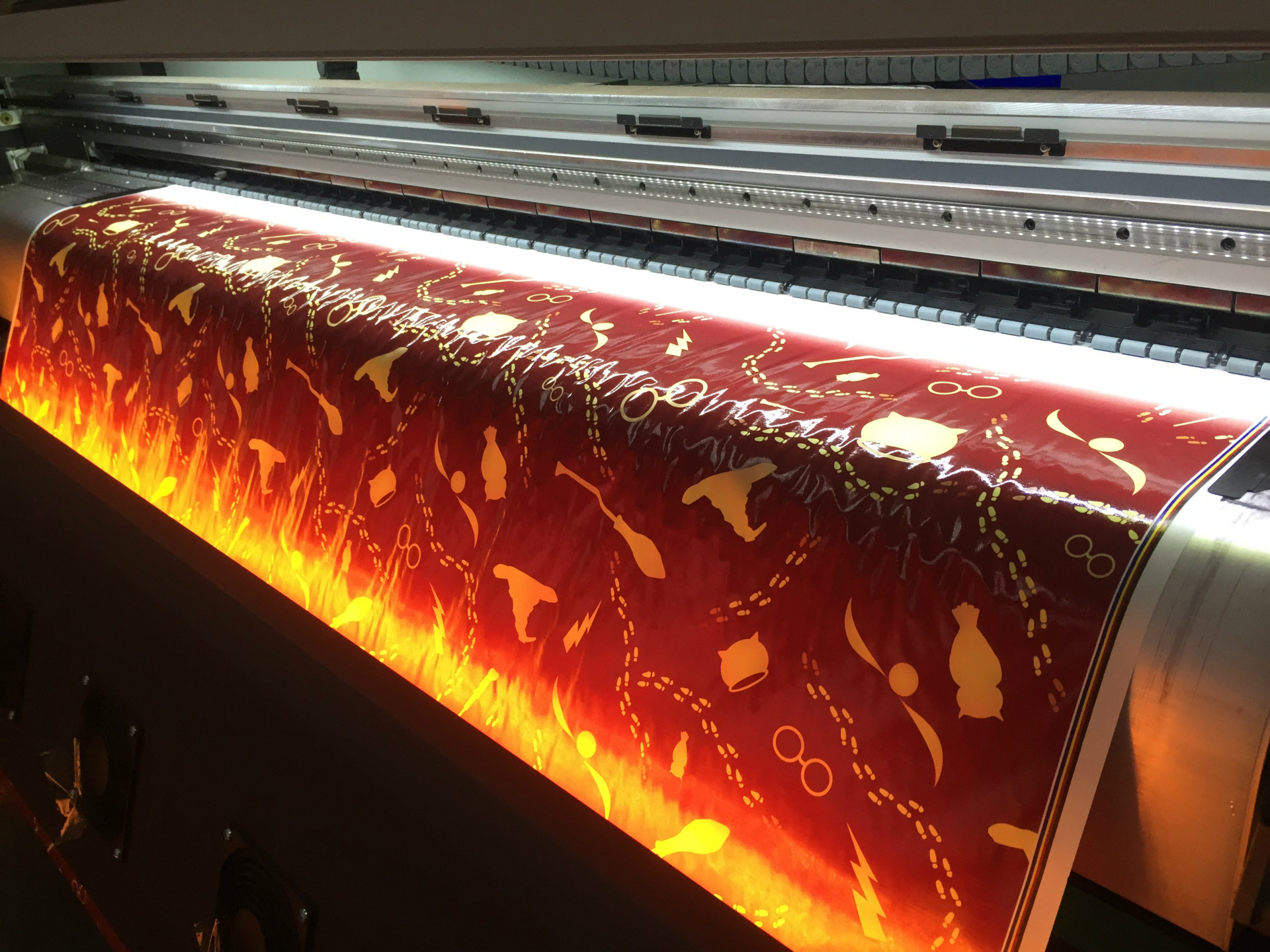 常发数码印花现货直销卷筒装100克速干热升华转印纸长期供应