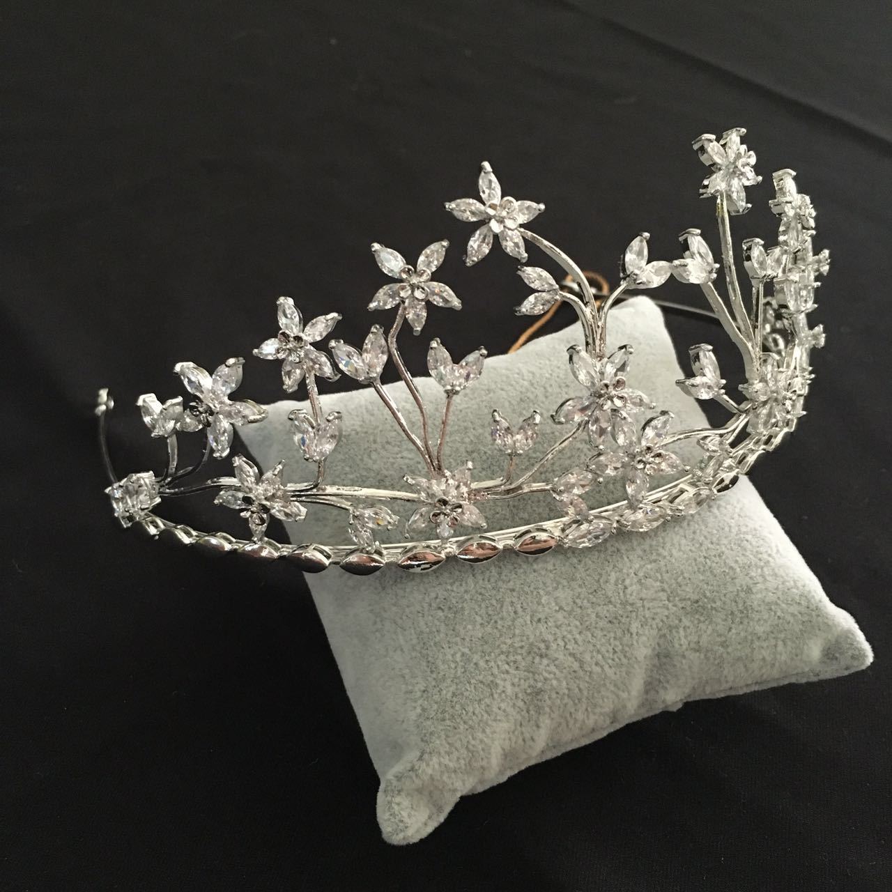 blingbling锆石水钻头饰 婚礼party唯美新娘锆石皇冠 ht-232